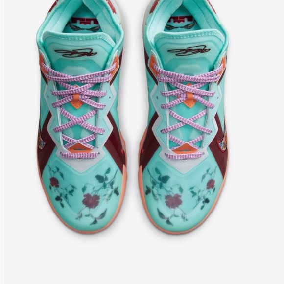 LEBRON XVIII Nike Women’s ' Multicolor Athletic - Picture 4 of 10
